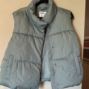 Old Navy Quilted Vest in Soft Green